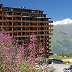 Pierre & Premium Les Hauts Bois Aparthotel 4*