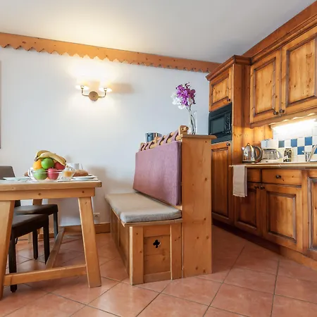 Апарт-отель Pierre & Premium Les Hauts Bois 4*