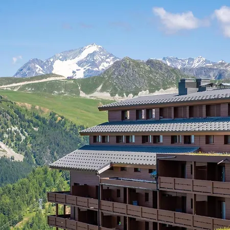 Pierre & Premium Les Hauts Bois Apart-hotel 4*