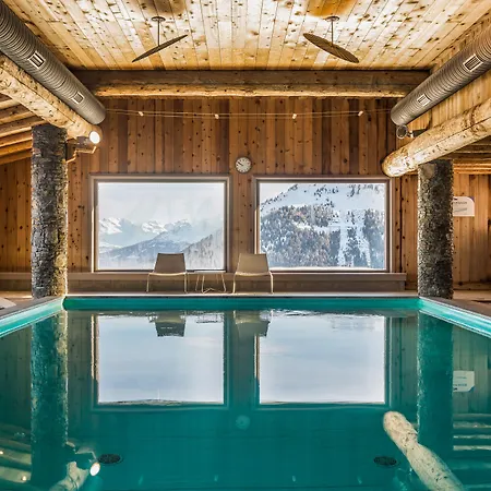 Apart-hotel Pierre & Premium Les Hauts Bois 4*