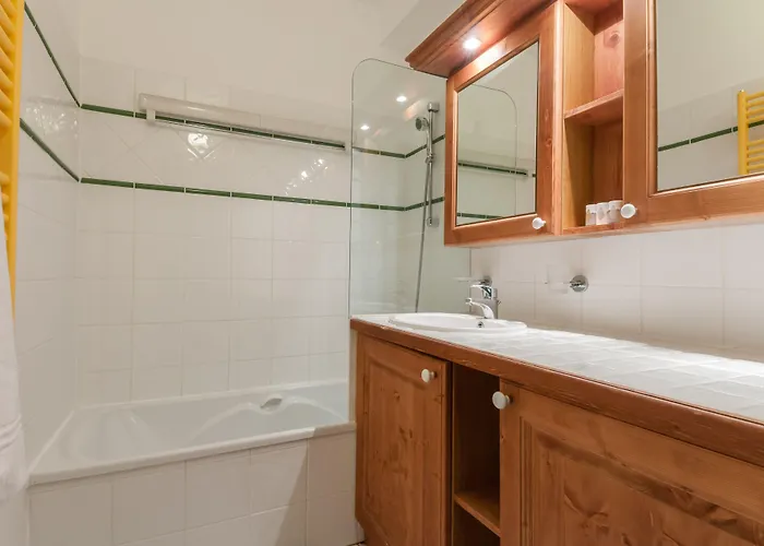 Pierre & Premium Les Hauts Bois 4*